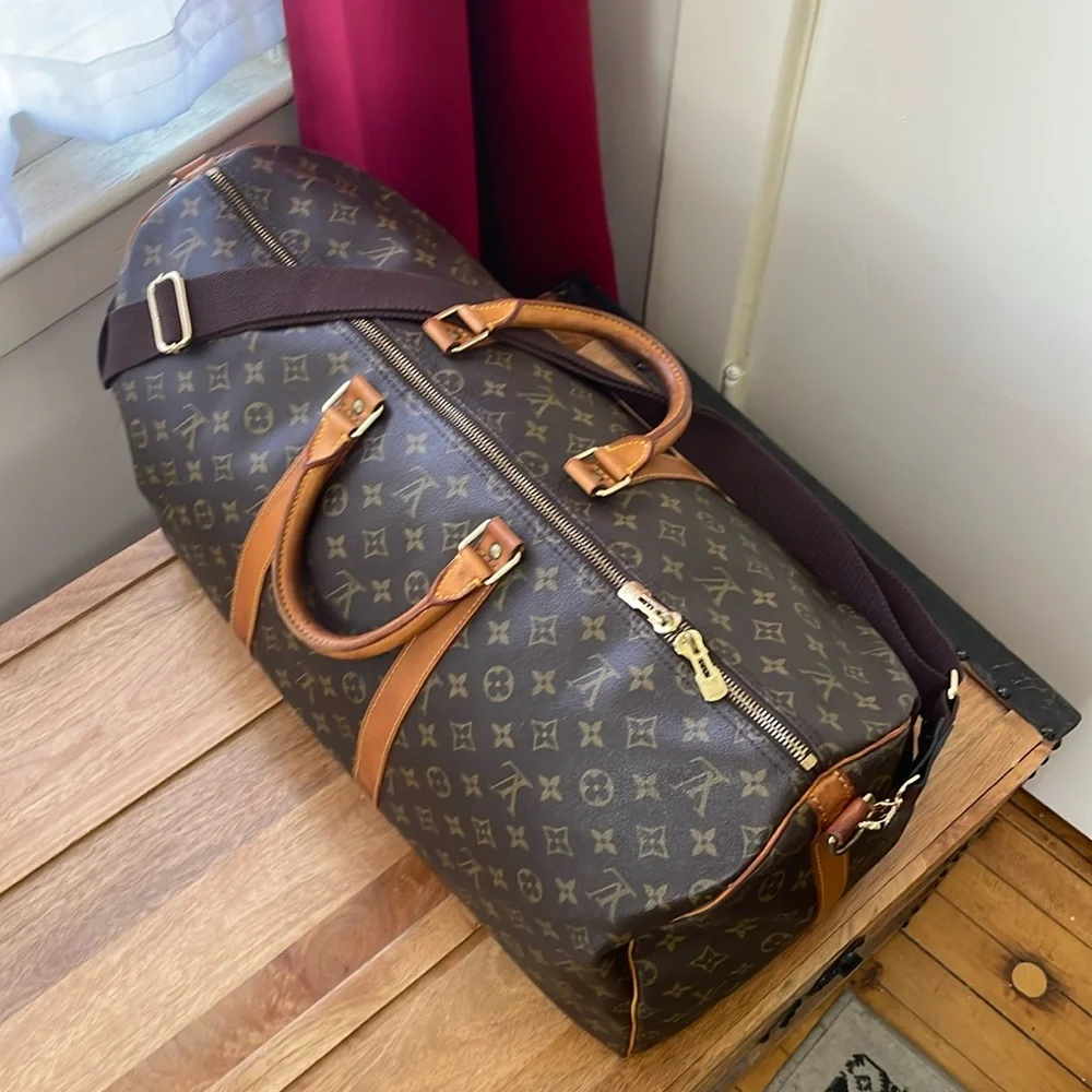 Louis Vuitton Bandouliere Keepall 55 Travel Bag.